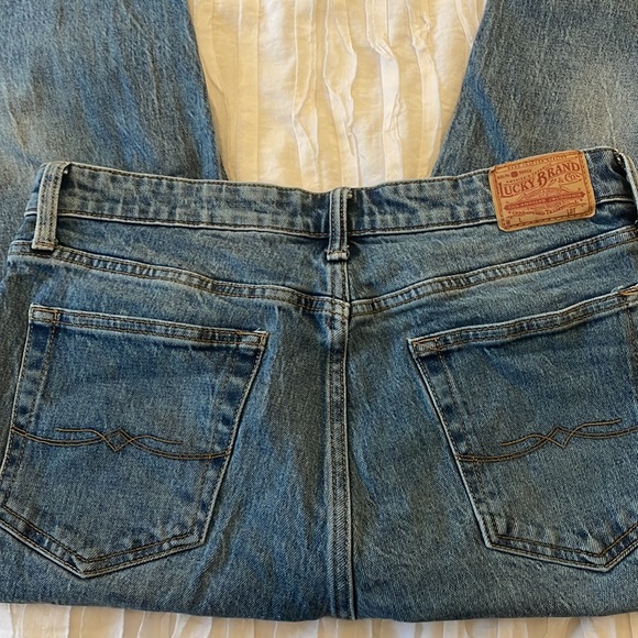 Prefect condition lucky brand jeans - Picture 2 of 3